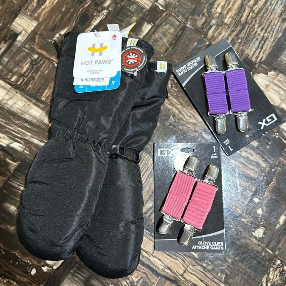 Winter gloves and glove clips bundles